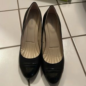 Easy spirit. Black. Size 9